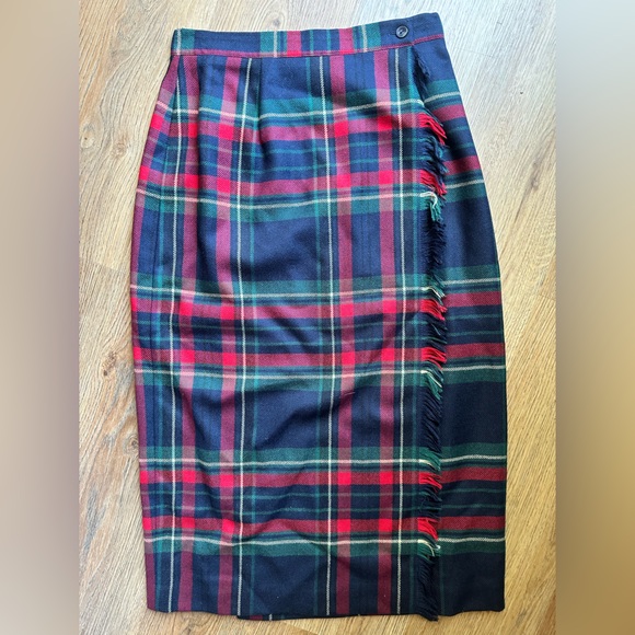 Vintage Dresses & Skirts - Vintage Pine & Co classic plaid long wool skirt, women’s, size 10